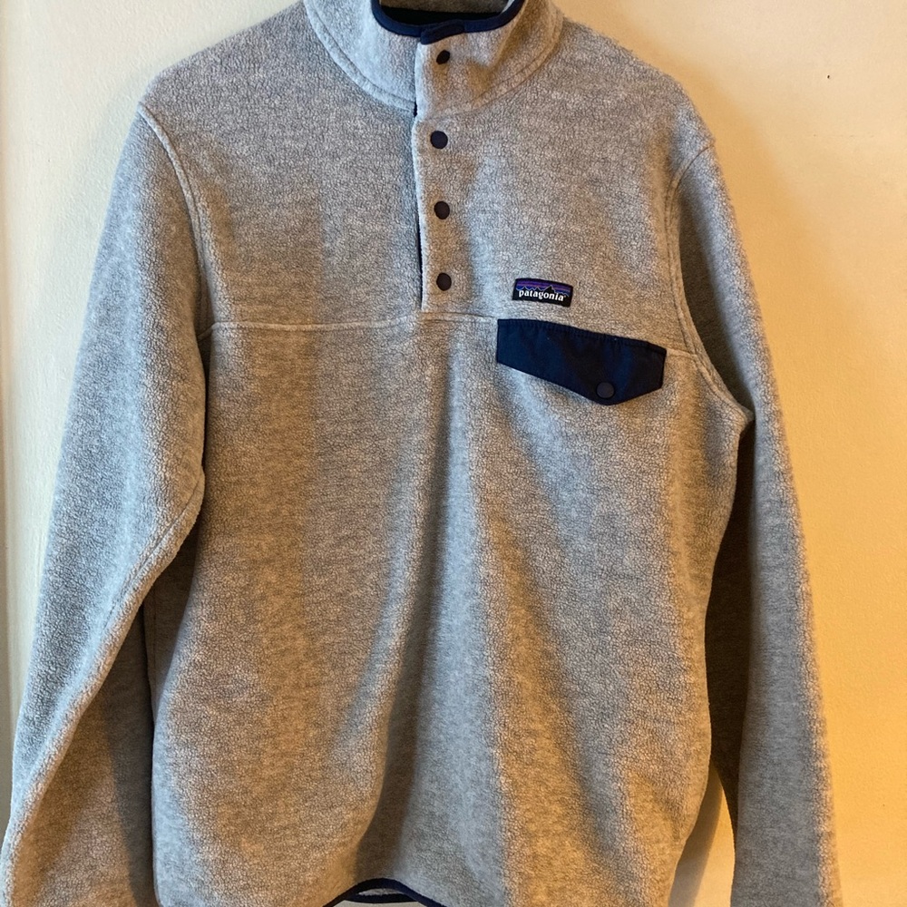 Patagonia Women’s Lightweight Synchilla Snap T Fleece Pullover